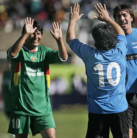 evo morales e diego armando maradona